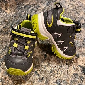 Sole Play Boys Toddler Size 4 Gray Green Athletic Sneakers Hook Loop